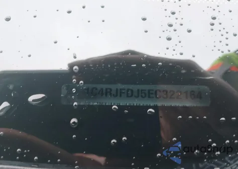 2014 Jeep Grand Cherokee Srt8 из США, поврежденный, VIN 1C4RJFDJ5EC322164